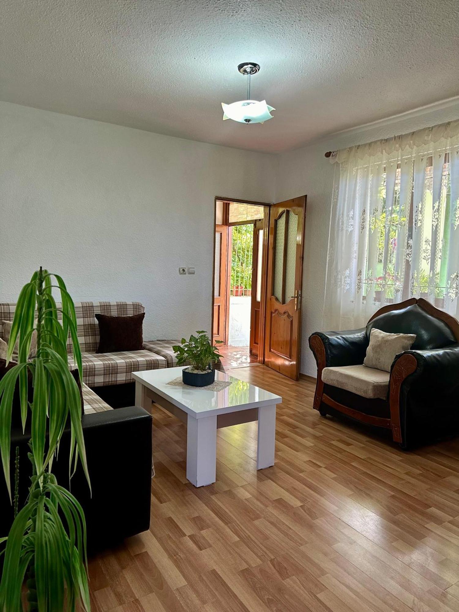 Jea House Apartment โปกราเดซ ภายนอก รูปภาพ