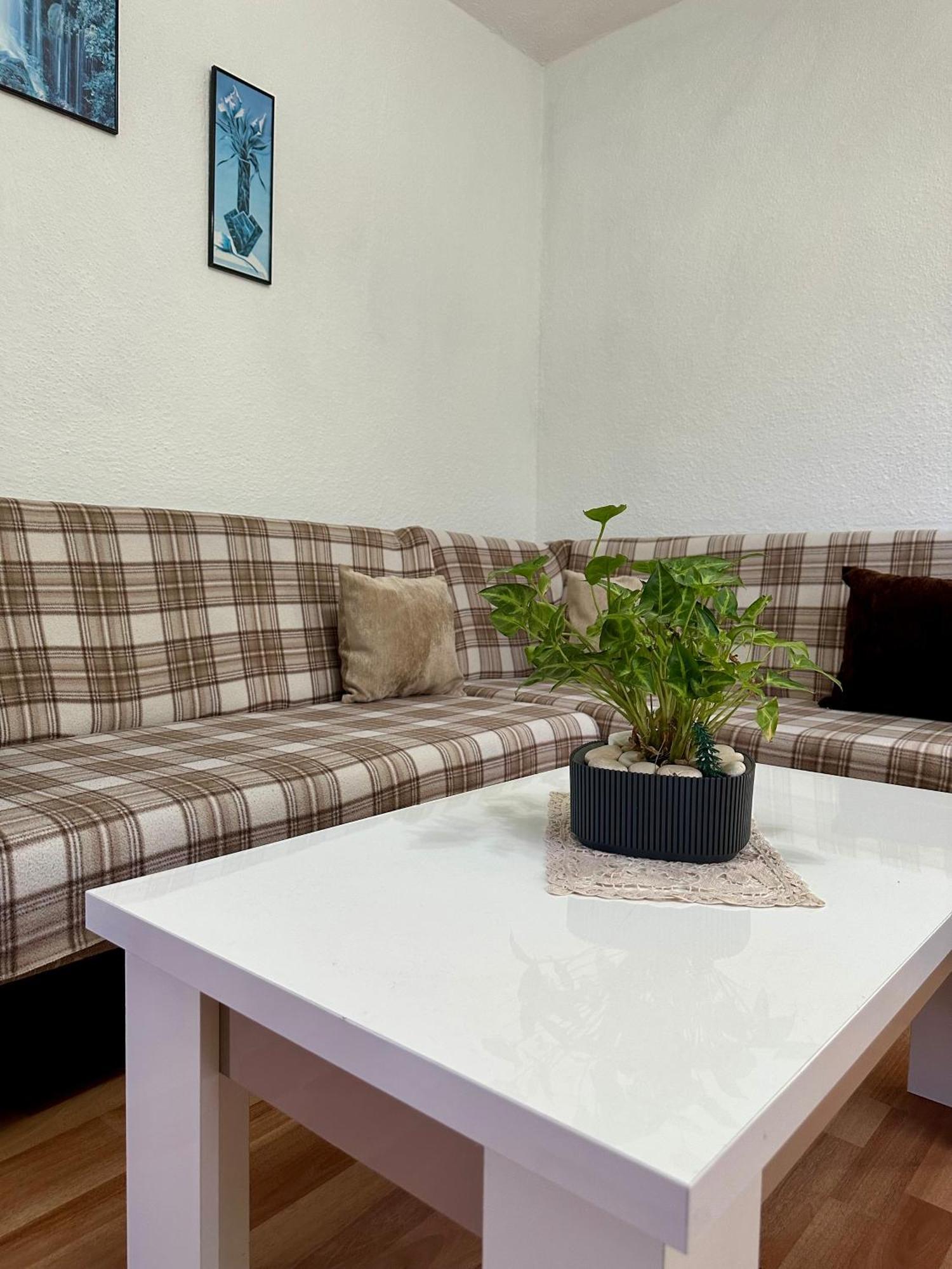 Jea House Apartment โปกราเดซ ภายนอก รูปภาพ